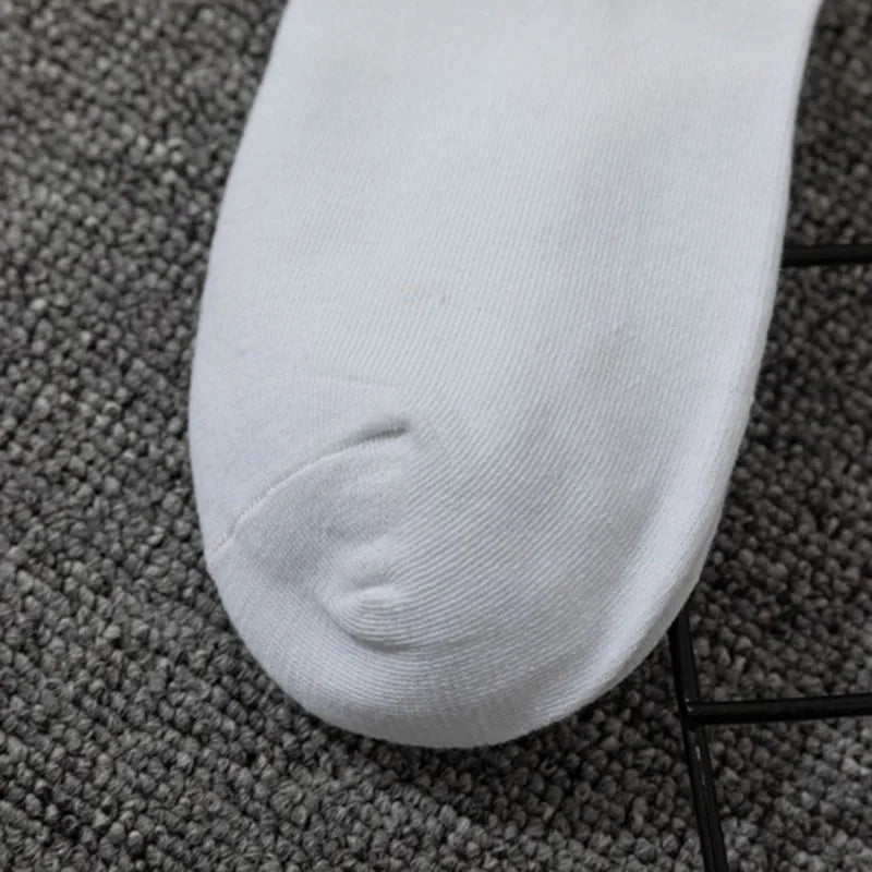 2 Pairs of Men's Crew Socks, Pure White, Simple English Style, Popular, Moisture-wicking and Sweat-absorbing